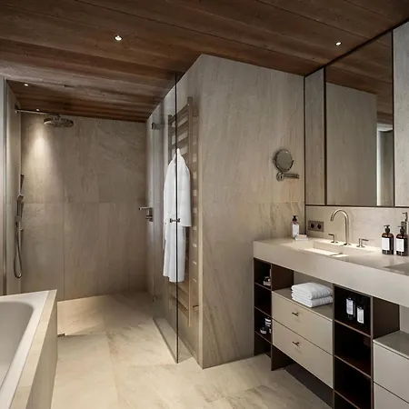 De Gamme Avec Acces A L'espace Bien-etre A 1850 - Fr-1-830-2 Lägenhet *