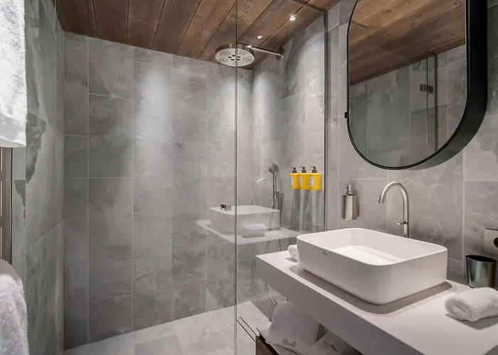 De Gamme Avec Acces A L'espace Bien-etre A 1850 - Fr-1-830-2 Lejlighed Courchevel